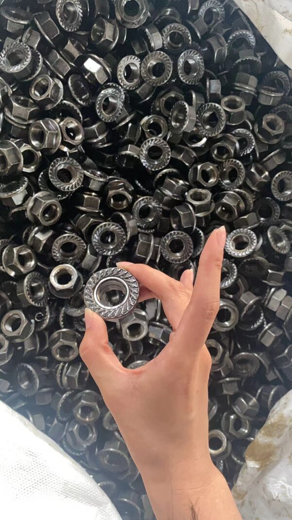 DIN6923 flange nut - 图片 2